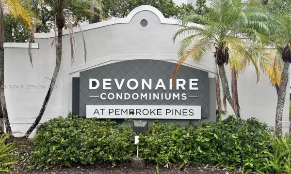 520 SW 111th Avenue 301, Pembroke Pines, FL 33025