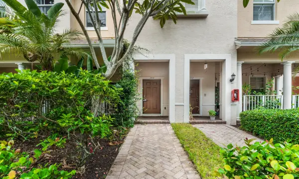 341 Indian Creek Parkway 103, Jupiter, FL 33458