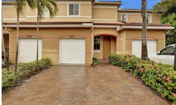 4972 SW 30th Terrace, Fort Lauderdale, FL 33312