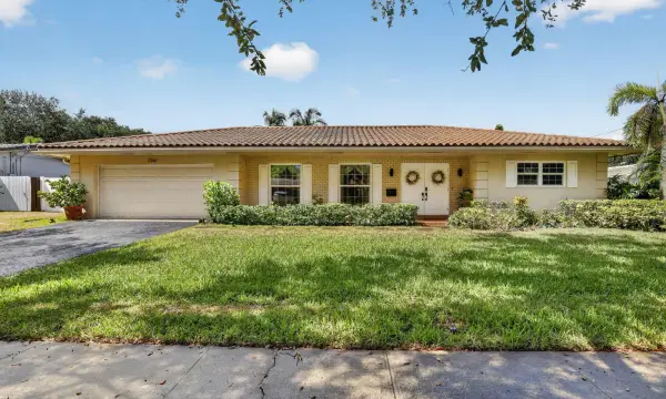 7241 NW 5th Court, Plantation, FL 33317