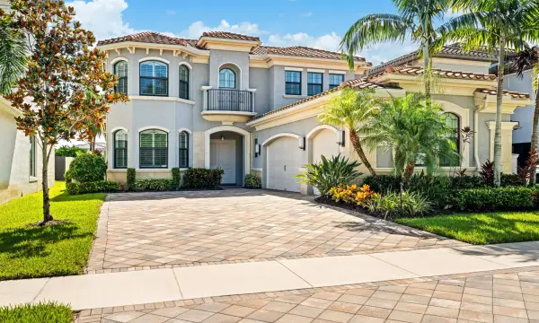 9889 Bozzano Drive, Delray Beach, FL 33446