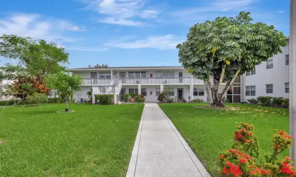 271 Farnham L, Deerfield Beach, FL 33442