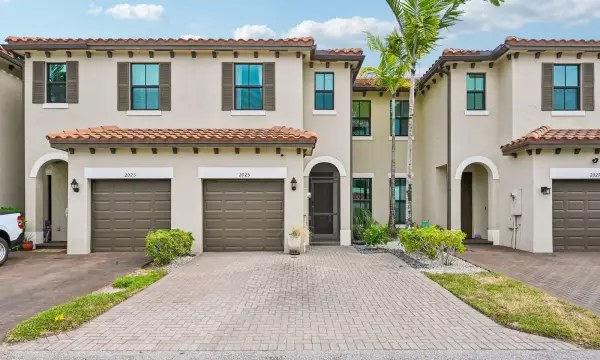 2025 Oysterwood Lane, Riviera Beach, FL 33410