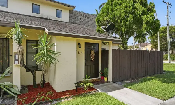 2985 Genoa Place 2985, West Palm Beach, FL 33406