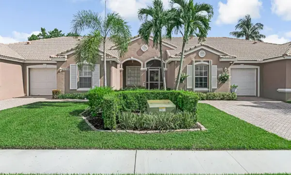 8429 Long Bay, West Palm Beach, FL 33411