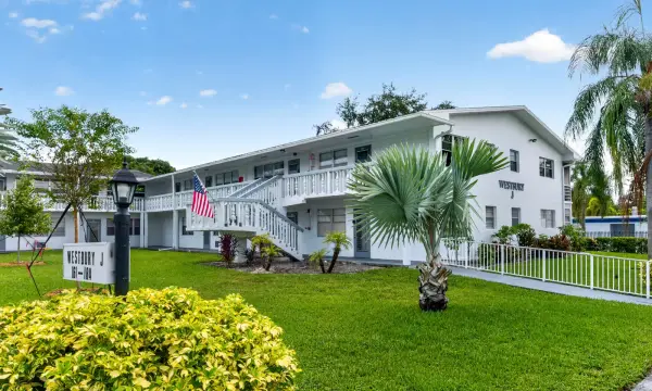 169 Westbury J 169, Deerfield Beach, FL 33442