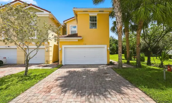 813 Pipers Cay Drive, West Palm Beach, FL 33415