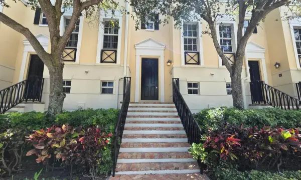 75 NE 5th Avenue M, Delray Beach, FL 33483