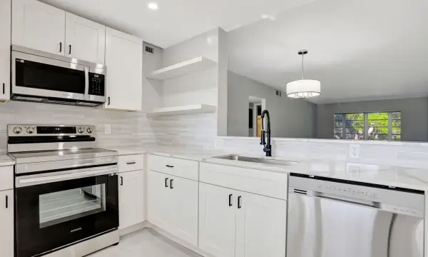 2202 Lucaya Bend G2, Coconut Creek, FL 33066