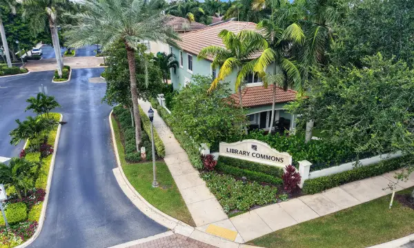 125 NW Gardener Street, Boca Raton, FL 33432