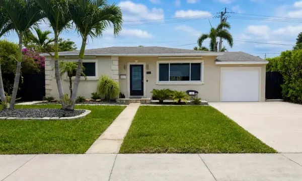 372 Lytle Street, West Palm Beach, FL 33405