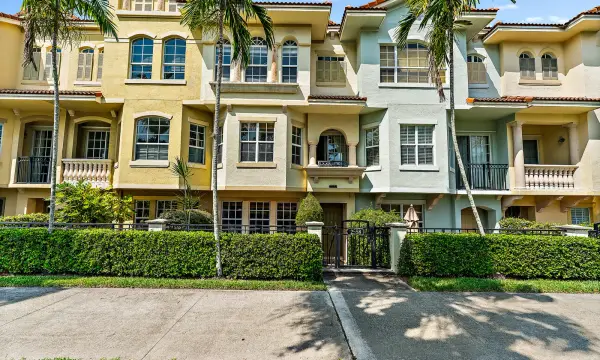 2558 Gardens Parkway, Palm Beach Gardens, FL 33410