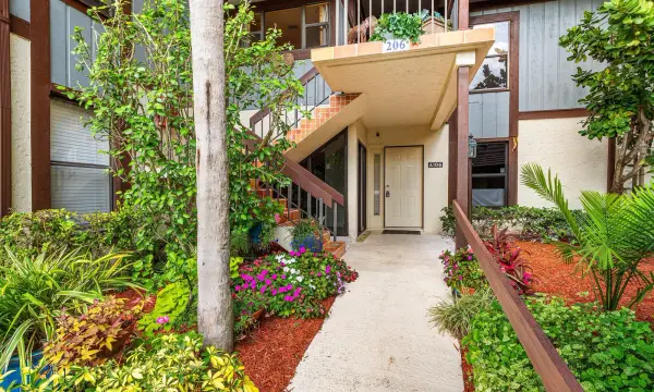 13329 Polo Club Road 206, Wellington, FL 33414
