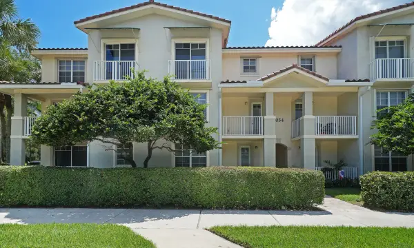 1054 University Boulevard 21, Jupiter, FL 33458