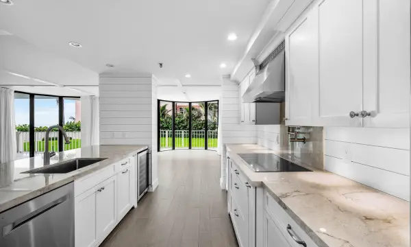 2917 S Ocean Boulevard 104, Highland Beach, FL 33487