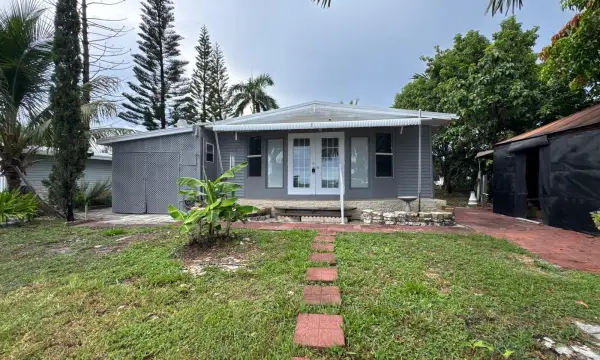 1495 Michelle Drive N 68, West Palm Beach, FL 33409