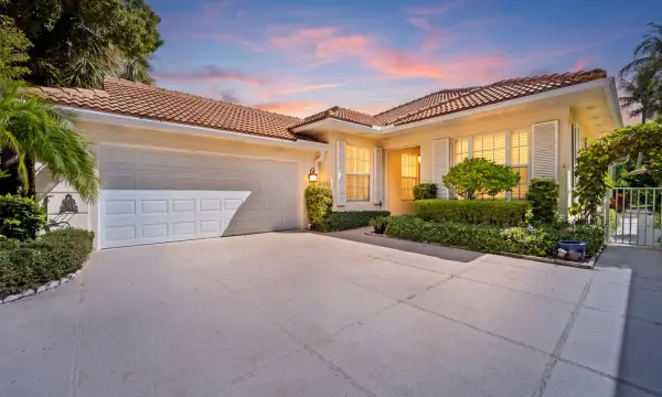 309 Kelsey Park Circle, Palm Beach Gardens, FL 33410