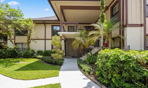 13400 Polo Rd W 203, Wellington, FL 33414