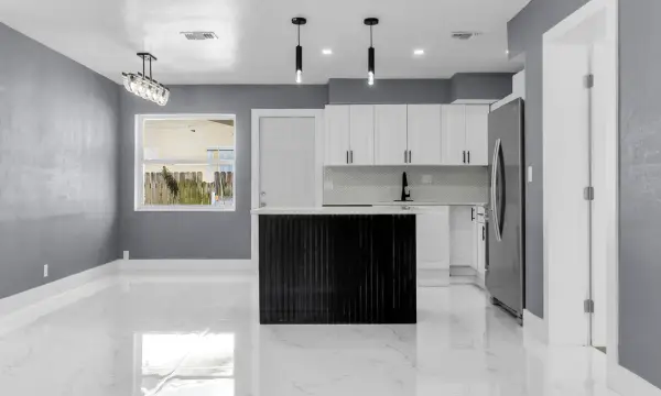 915 SW 3rd Street, Boynton Beach, FL 33435