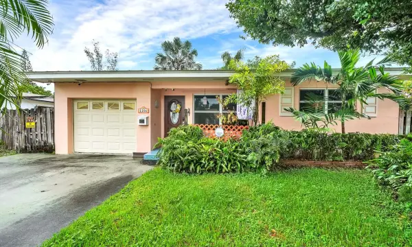 1106 S F Street, Lake Worth Beach, FL 33460