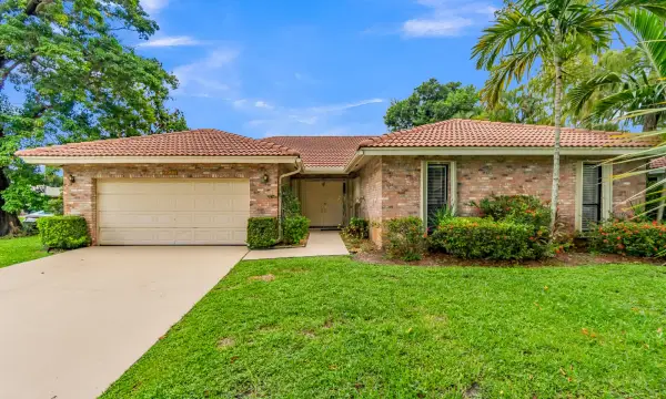 3839 NW 72nd Drive, Coral Springs, FL 33065