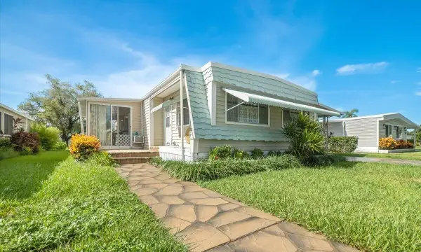 132 NW 53rd Place, Deerfield Beach, FL 33064