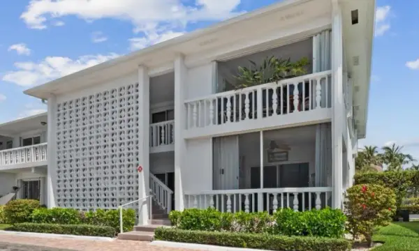 4201 S Ocean Boulevard Apt I1, South Palm Beach, FL 33480
