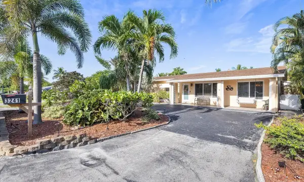 3241 NE 9th Terrace, Pompano Beach, FL 33064