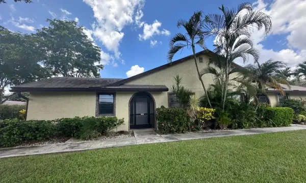 23301 Barlake Drive 23, Boca Raton, FL 33433