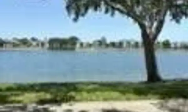 201 Lake Pointe Drive 107, Oakland Park, FL 33309