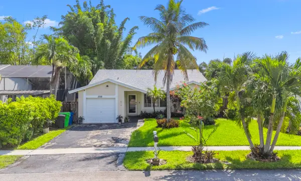 5318 NW 93rd Avenue, Sunrise, FL 33351