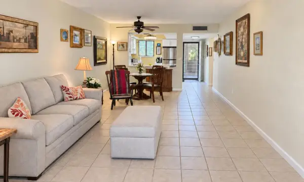 3154 Via Poinciana 115, Lake Worth, FL 33467