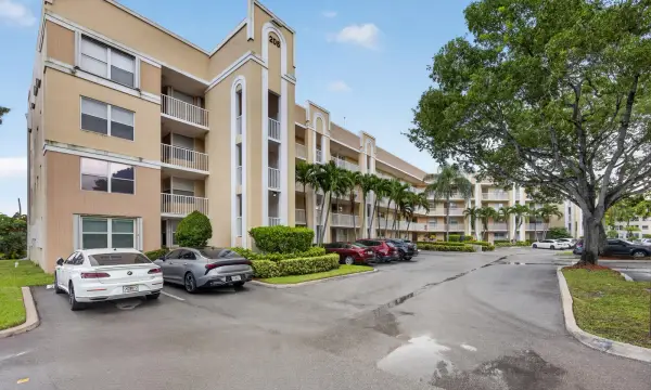10346 NW 24th Place 406, Sunrise, FL 33322
