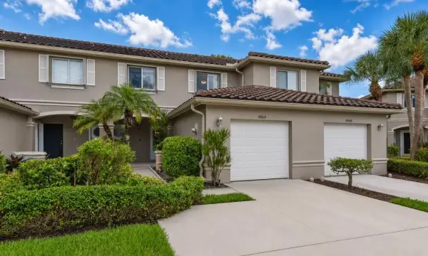 4864 Pinemore Lane, Lake Worth, FL 33463