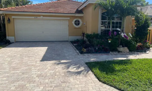4194 Imperial Isle Drive, Lake Worth, FL 33449