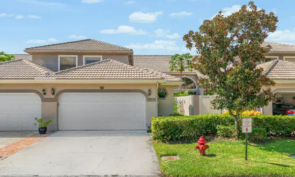5315 Monterey Circle D, Delray Beach, FL 33484