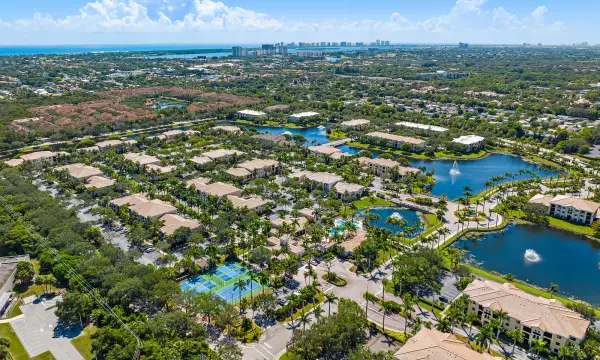2811 Grande Parkway 103, Palm Beach Gardens, FL 33410