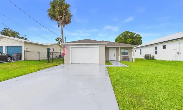 6784 3rd Street, Jupiter, FL 33458