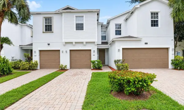 5155 White Oleander, West Palm Beach, FL 33415