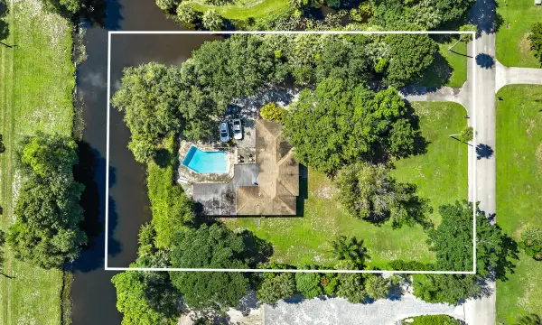 8550 Nashua Drive, Palm Beach Gardens, FL 33418