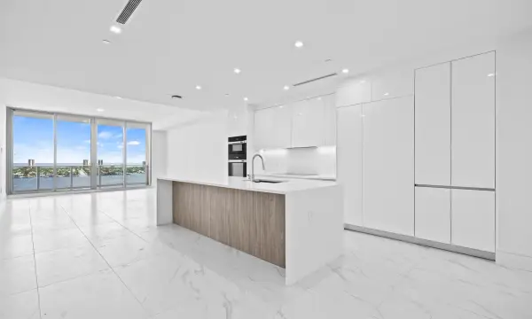 220 Lake Shore Drive 1608, Lake Park, FL 33403