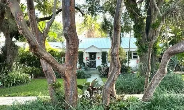 41 SW 5th Street, Dania Beach, FL 33004