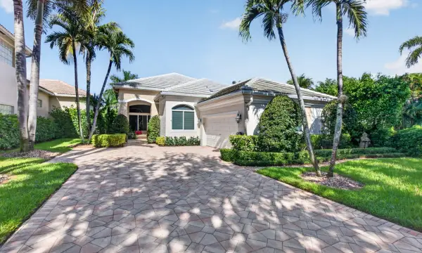 7011 Islegrove Place, Boca Raton, FL 33433