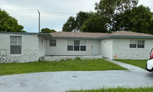 3307 Auburn Boulevard, Fort Lauderdale, FL 33312