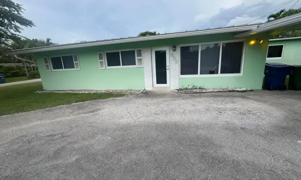 333 NW 26th Court, Wilton Manors, FL 33311
