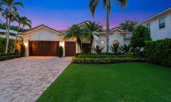 540 Les Jardin Drive, Palm Beach Gardens, FL 33410