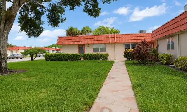 120 Seville E, Delray Beach, FL 33446