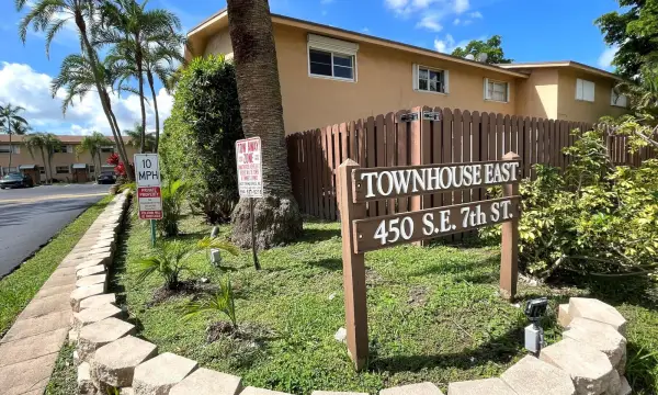 450 SE 7th Street 232, Dania Beach, FL 33004