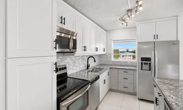 2741 Taft Street 410, Hollywood, FL 33020