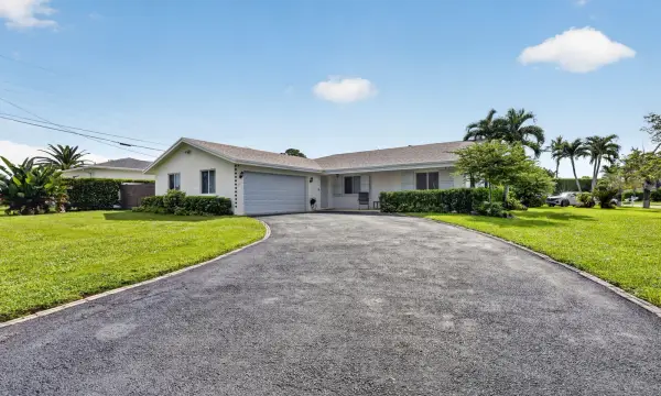 617 Heron Drive, Delray Beach, FL 33444